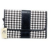 Wholesale - HOUNDSTOOTH DELUXE HANGING ORGANIZER, UPC: 620584635988